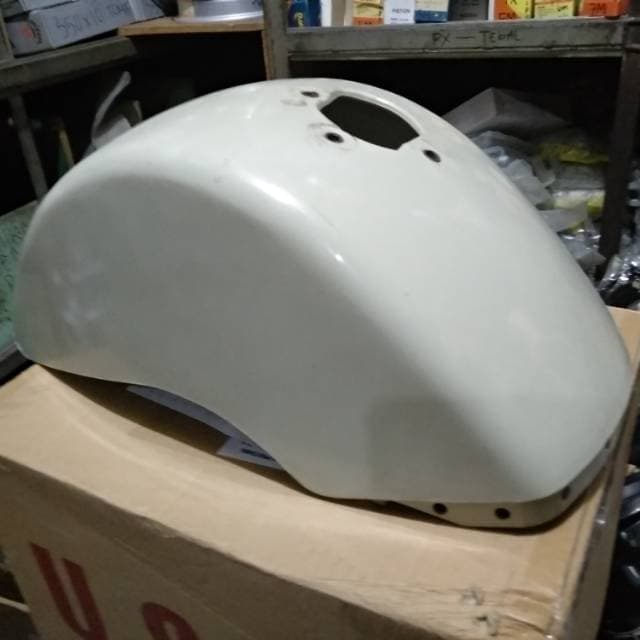 บังโคลนหน้า Vespa CORSA ยี่ห้อ DANMOTOR