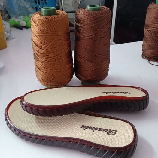 พื้นรองเท้าเจาะรูพร้อมถักงานDIY มี3 สี ขาว น้ําตาล เเละดํา สําหรับทํารองเท้าเเฮนด์เมด โครเชต์งานฝีมือ diy…