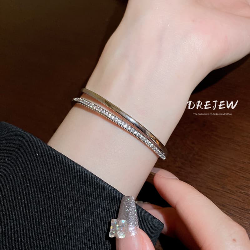 DREJEW สร้อยข้อมือ ชุบไฟฟ้า ทองแท้ เพทาย สองชั้น เปิดได้ อเนกประสงค์ อารมณ์ เฉพาะเจาะจง เครื่องประดับมือ…