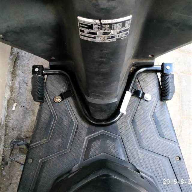 เหล็กพักเท้าหน้า Honda Vario CBS / Techno 110 2009 Second Generation 2 Footstep หนึ่งคู่ - พนักพิงพักเท้าหน้า