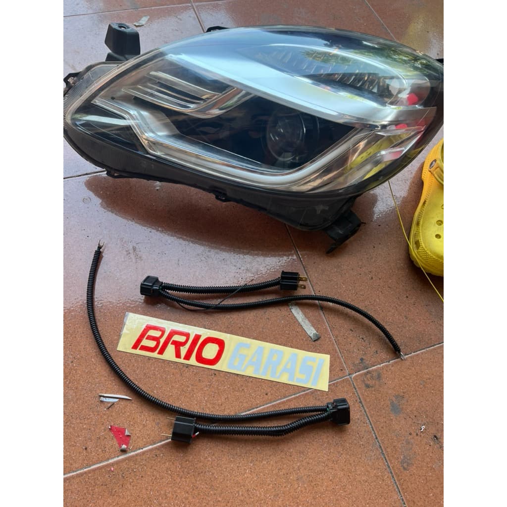 ชุดสายซ็อกเก็ต pnp brio mobilio type e เพื่ออัพเกรดไฟหน้า RS เพียงเสียบปลั๊กซ็อกเก็ต h4 ถึง 5pin