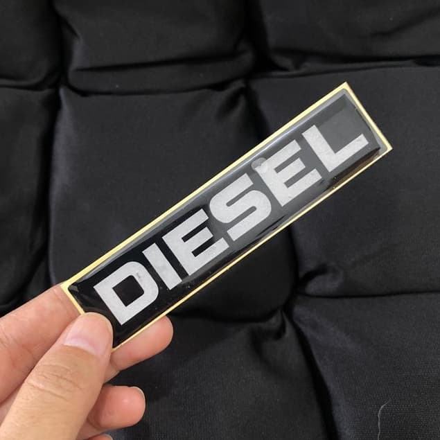 สติ๊กเกอร์นูน / โลโก้ DIESEL ขนาด 10.5 x 2.5 CM
