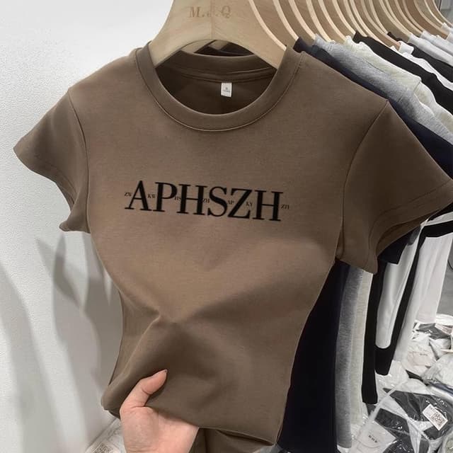 เสื้อคอกลม แขนสั้น ทรงสลิมฟิต สําหรับผู้หญิง ดีไซน์เรียบง่ายและสดใหม่ เทรนด์แฟชั่นใหม่ล่าสุดในฤดูร้อน