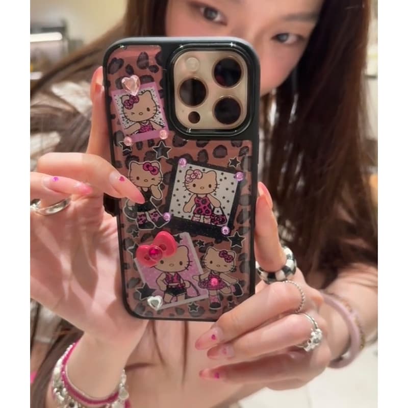 Huiwanju เสือดาวพิมพ์ kt cat เหมาะสําหรับ iPhone16promax เคสโทรศัพท์มือถือ iP15 ผู้หญิงใหม่ 14 niche 16…