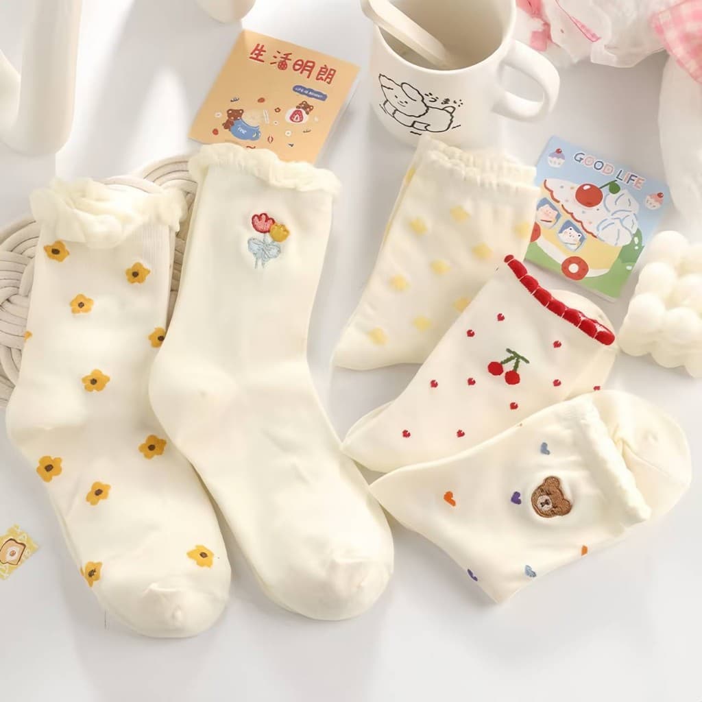 SY SHOP ถุงเท้าข้อยาว (5ลาย/10คู่) ถุงเท้าแฟชั่นเกาหลี เนื้อผ้านุ่ม มีให้เลือกหลายแบบ พร้อมส่ง