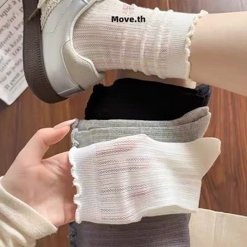 ในไทย-พร้อมส่ง ฤดูร้อน ถุงเท้าข้อยาวแต่งขอบสไตล์ญี่ปุ่น 1คู่ ถุงเท้าข้อยาวสีพื้นผู้หญิง…