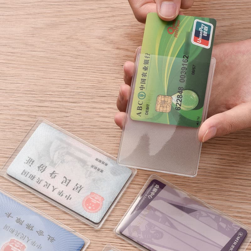ที่ใส่บัตรแบบใส, ที่ใส่บัตรประชาชน, ที่ใส่บัตรเอทีเอ็ม, วัสดุ PVC, กันรอยขีดข่วน, กันเปรอะเปื้อน, กันฝุ่น