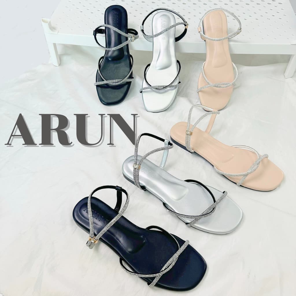 รองเท้าแฟชั่น แบรนด์ ARUN รุ่น AR2028 รองเท้าแตะ ดีไซน์รัดข้อ คาดเพชร v4 รูปที่ 1