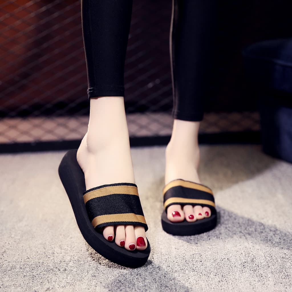 go🚚รองเท้าแตะ ผู้หญิง ส้น3.0-5.5ซม. slipper ส้นแบน น้ําหนักเบา แฟชั่น กันลื่น ใส่สบาย นําเข้าราคาถูก A-055
