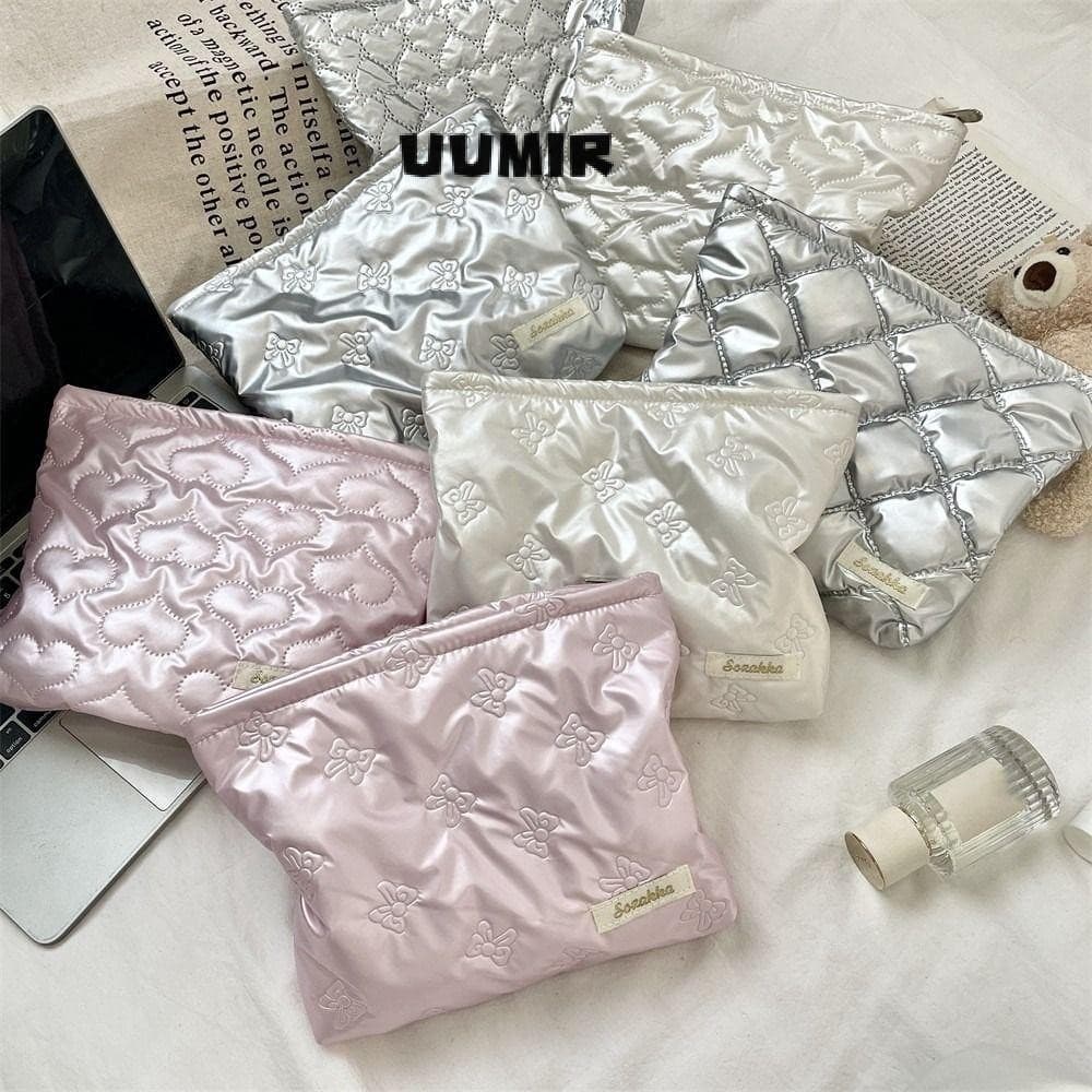 UUMIR กระเป๋าผลิตภัณฑ์ดูแลผิว, กระเป๋าเครื่องสําอางผ้านวมมัลติฟังก์ชั่นความจุขนาดใหญ่, กระเป๋าด้านใน Love Bow…