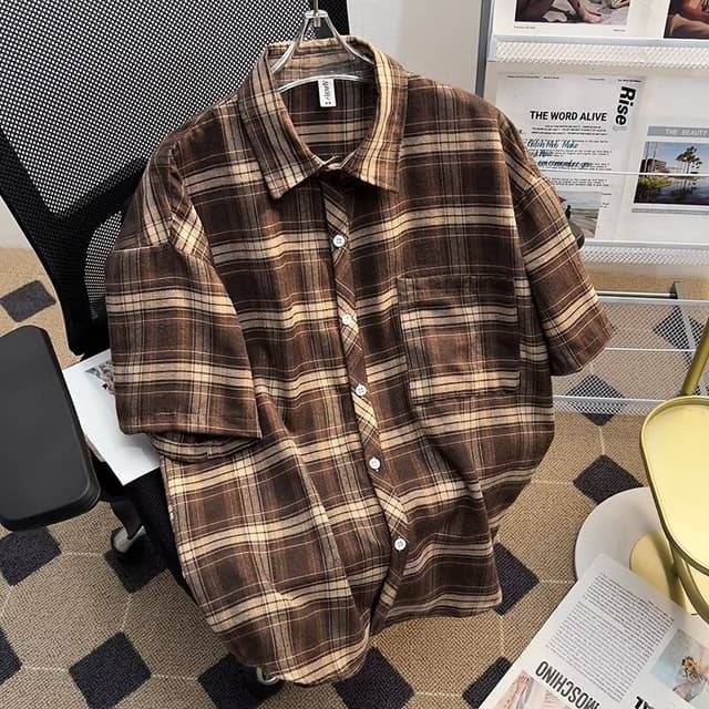 เสื้อเชิ้ตลายสก๊อต Unisex สําหรับผู้ชาย ถ่ายรูปย้อนยุคเกาหลี แฟชั่นผู้ชายกําลังเป็นที่นิยมใน TikTok และ IG…