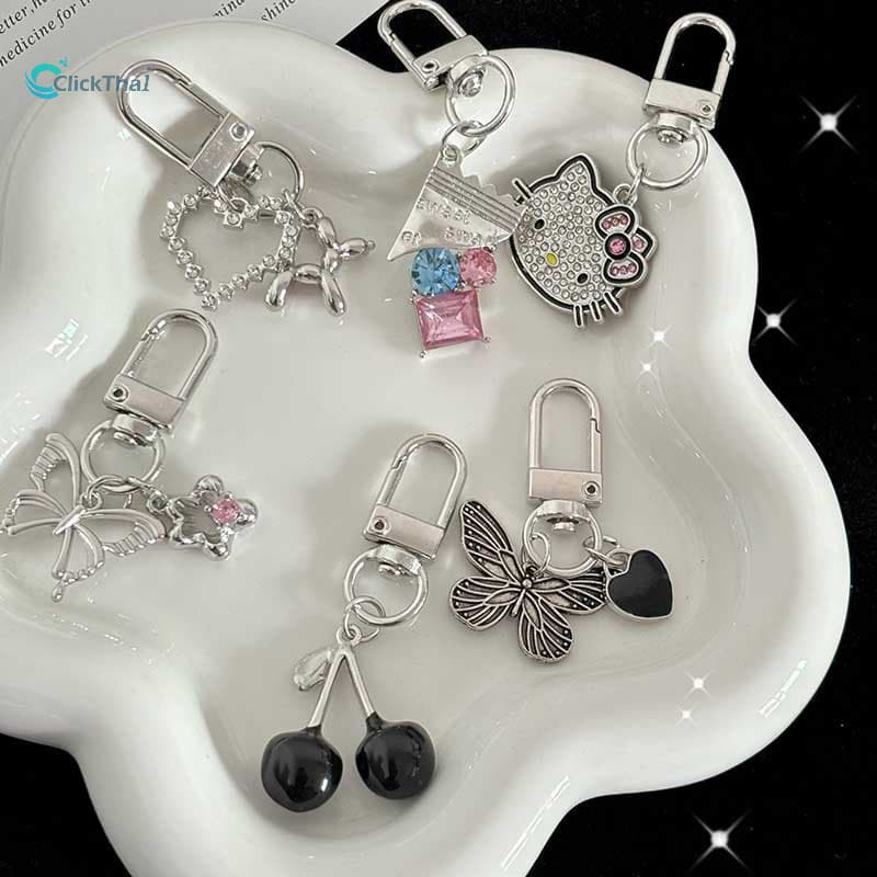 ในไทย-พร้อมส่ง พวงกุญแจ พวงกุญแจขนาดเล็ก จี้การ์ตูน กุญแจห้อยดีไซน์ทันสมัย สีสันDiamond สําหรับกระเป๋านักเรียน