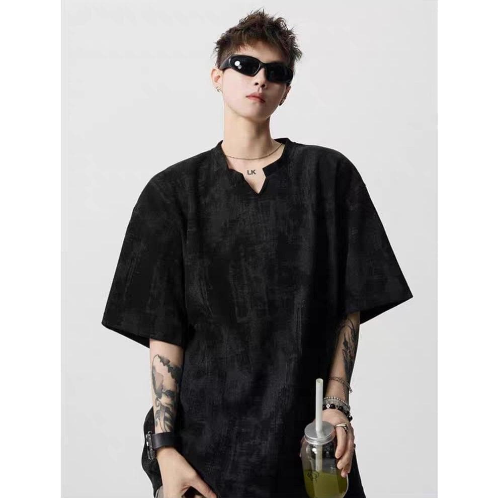 MNO.9 Henley Shirt DX22 เสื้อยืด Oversize แขนสั้น ผ้าร่อง คอHenley เสื้อยืดชาย เสื้อยืดแขนสั้น สไตล์วินเทจ…