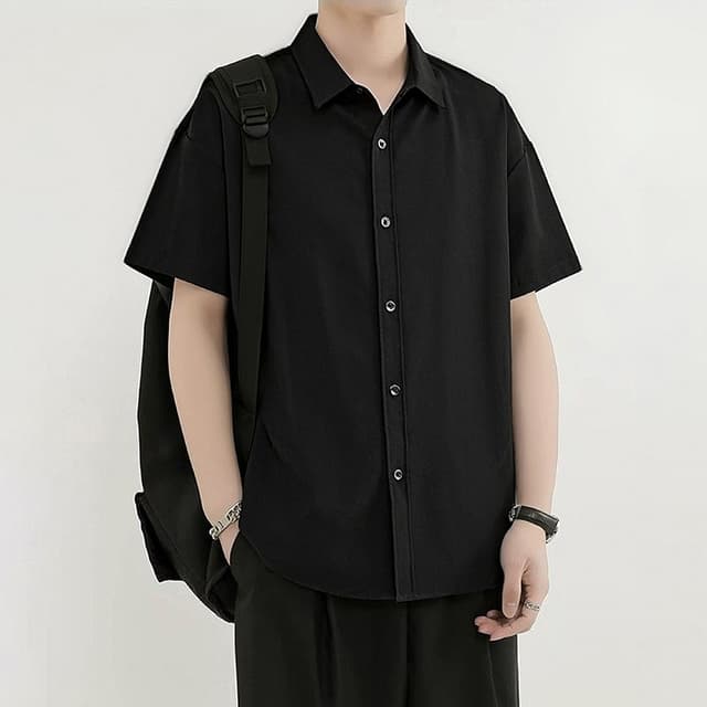 เสื้อดําคอปก เสื้อเชิ้ตแขนสั้น Ice Silk ผู้ชายฤดูร้อนเวอร์ชั่นเกาหลีเสื้อ Harbour ลมญี่ปุ่นหลวม M-5XL