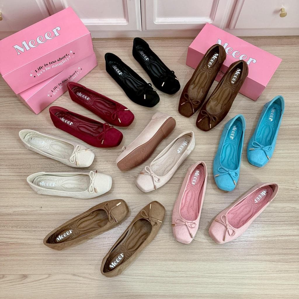 รองเท้าคัตชู Meeer Your Daily Bow รุ่นหนังกลับ รองเท้าผูกโบว์ ทรงบัลเล่ห์ พื้นนิ่ม ใส่สบาย รูปที่ 1