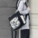 Se.W Ita Bag 3way อิตะแบค กระเป๋าเป้สะพายข้างขนาดใหญ่ กระเป๋าติ่งใส่เข็มกลัดตุ๊กตา กระเป๋านักเรียนคอมมิวเตอร์…