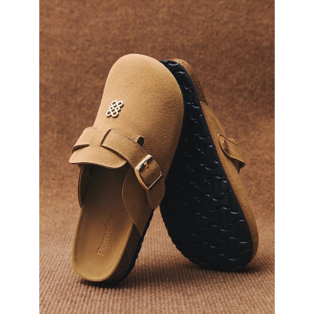รองเท้าคล็อกเปิดส้นแต่งสายคาดหัวเข็มขัด / Suede Clogs with Buckle Detail