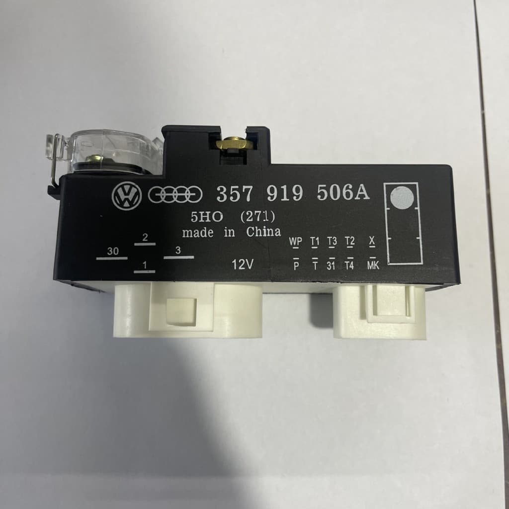 Audi Volkswagen Santana Zhijun Fan รีเลย์ควบคุมเครื่องปรับอากาศ357919506ก