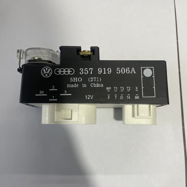 Audi Volkswagen Santana Zhijun Fan รีเลย์ควบคุมเครื่องปรับอากาศ357919506ก
