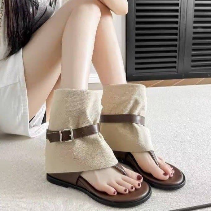 JINxCHOY รองเท้าแตะพื้นมแบน PU ใหม่ สําหรับฤดูใบไม้ผลิและฤดูร้อน ใส่สบายและป้องกันการลื่นไถล