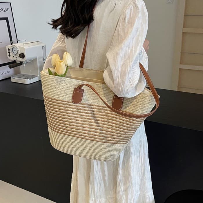 สินค้าพร้อมส่ง สานผู้หญิง 2026 กระเป๋าหนังสานคุณภาพสูง กระเป๋าสะพายข้างสุดชิค 🧺 พกเพียบ! กระเป๋าสานขนาดใหญ่…