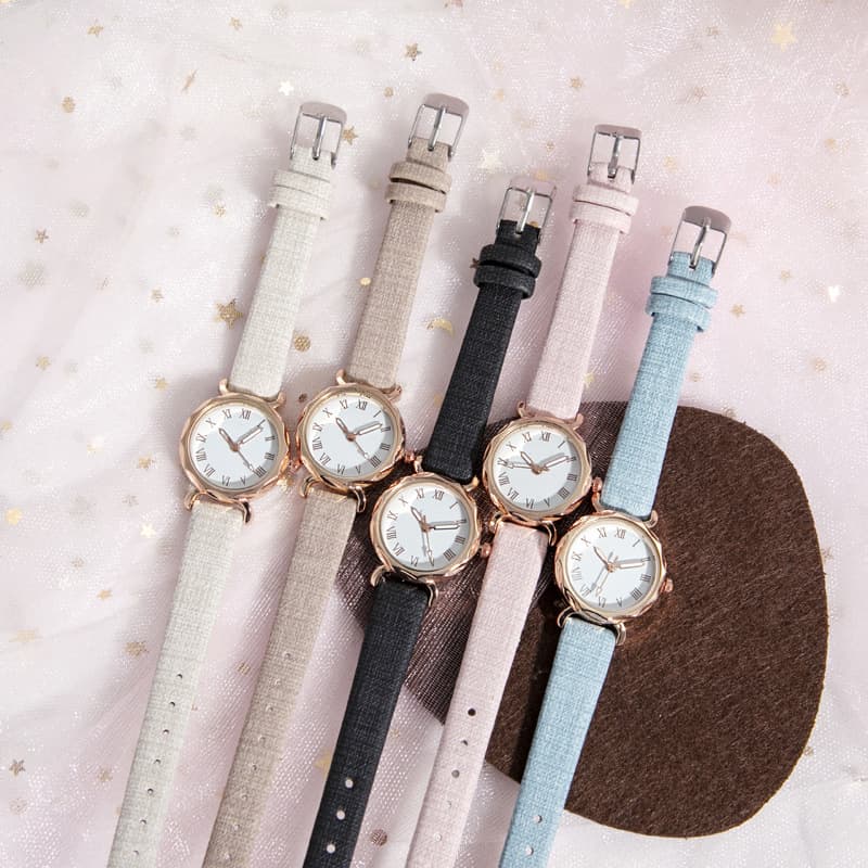 Elegant Minimalist นาฬิกาผู้หญิงขนาดเล็กแฟชั่น Dial สําหรับทุกวัน