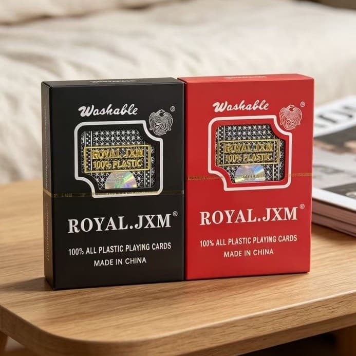 ( มีคูปองส่งฟรี / 1 สํารับ ) การ์ดเกม Royal กล่องสีเเดง พลาสติก ใบเล็ก