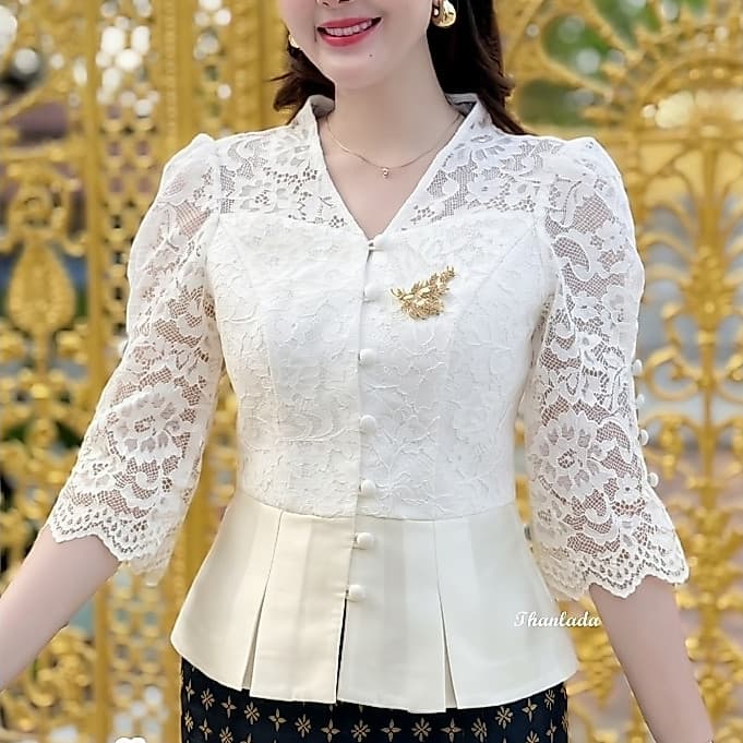 เสื้อลูกไม้-รุ่น Rosie (โรซี่) (TLD) แขนสั้น กระดุมหน้าแกะได้ งานอัดกาวใส่สบาย ทรงสวยเข้ารูป แพทเทิร์นเป๊ะ