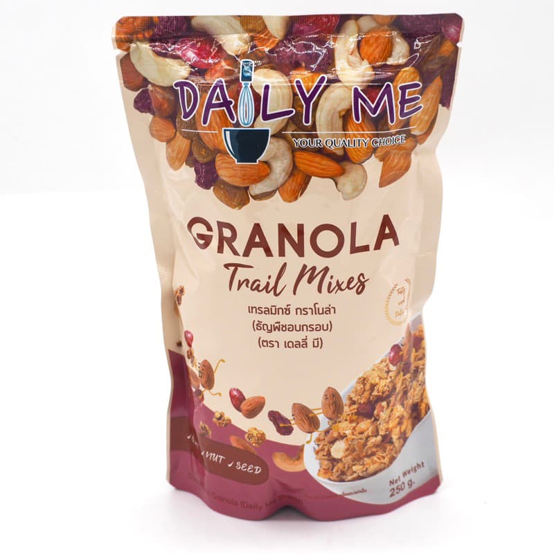 กราโนล่า เดลี่ มี รส รวมถั่ว Granola Daily Me Trail mix ขนมเพื่อสุขภาพ ธัญพืชอบกรอบ ขนาด 250 กรัม