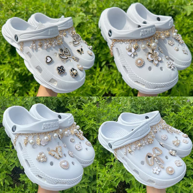 💦พร้อมส่ง💦 (มีขนาด 36-44)รองเท้าหัวโต รองเท้าแฟชั่น สูง 2 ซม. ติดเครื่องประดับไข่มุก สวยๆ หรูๆ…