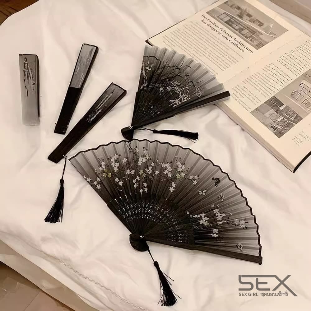 Sexy Girl พัดลมพับสไตล์จีน พัดลมสไตล์โบราณ ลายดอกไม้ สามารถจับคู่กับกี่เพ้า(H9322) รูปที่ 1