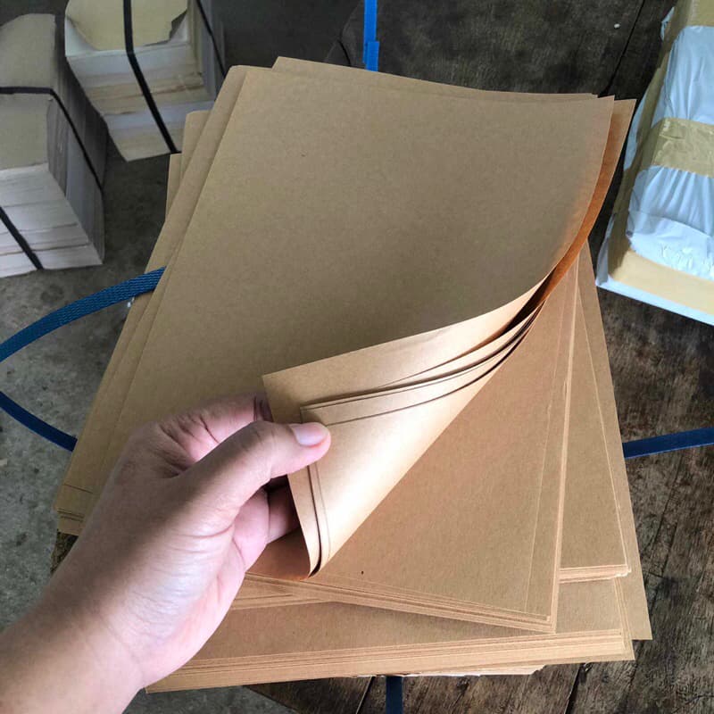 กระดาษห่อฝรั่ง กระดาษนํา้ตาลหนามีลาย จํานวน 1 กก. ประมาณ 220 เเผ่นห่อได้ 220 ลูก ขนาด 8x12 นิ้ว…