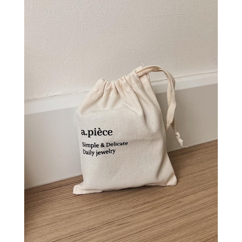 ถุงผ้าสีขาวพร้อมผ้าเช็ดทําความสะอาด A.piece SPRING Edition Bag ถุงผ้า
