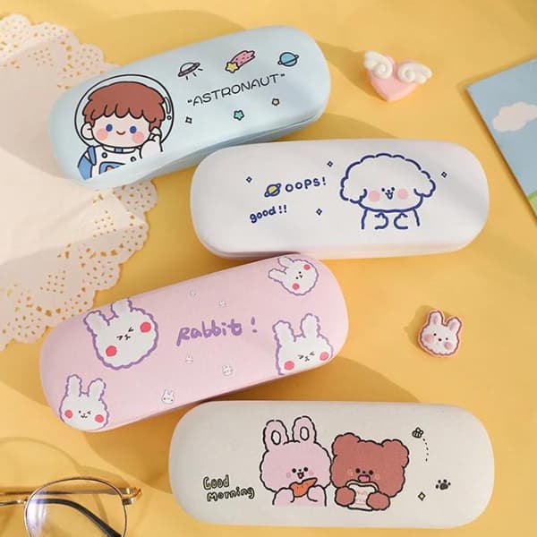 ID888 กล่องแว่นตา กล่องใส่แว่นตาการ์ตูนน่ารัก ทรงสี่เหลี่ยม ลายการ์ตูน