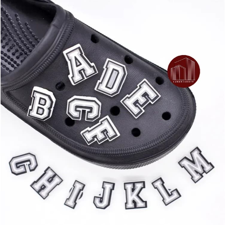 ตัวติดรองเท้า หมุดติดรองเท้า อะไหล่ตกแต่ง DIY ตัวอักษร A-Z (1ชิ้น)