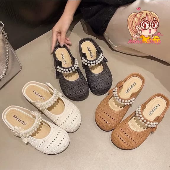 Anna shop มาใหม่ รองเท้าคัทชู ดีไซน์สวย แบบสวม เสริมส้นต่ํา ตกแต่งไข่มุก สินค้าพร้อมส่งจากประเทศไทย T369 รูปที่ 1