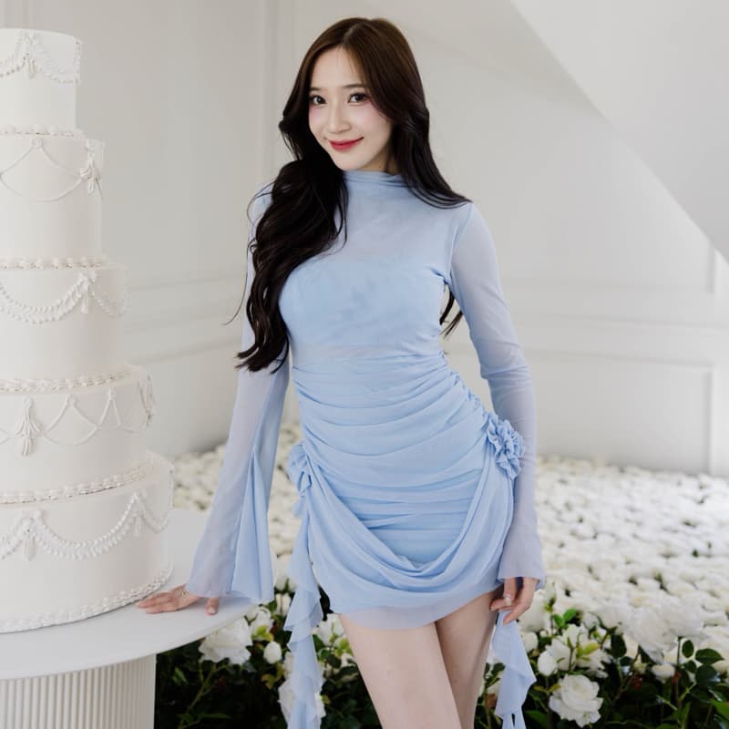 Velora Dress เดรสแขนยาวคอเต่าสวยหรูดูแพง ผ้าซีทรูเข้ารูปมีฟองน้ําในตัว ใส่ไปออกงาน ดินเนอร์ งานแต่ง