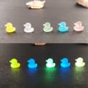 Mini Luminous เรซิ่นเป็ดน้อยของเล่น Surprise ตุ๊กตาตัวเลขตกแต่งบ้านปลอม Candy Guess…