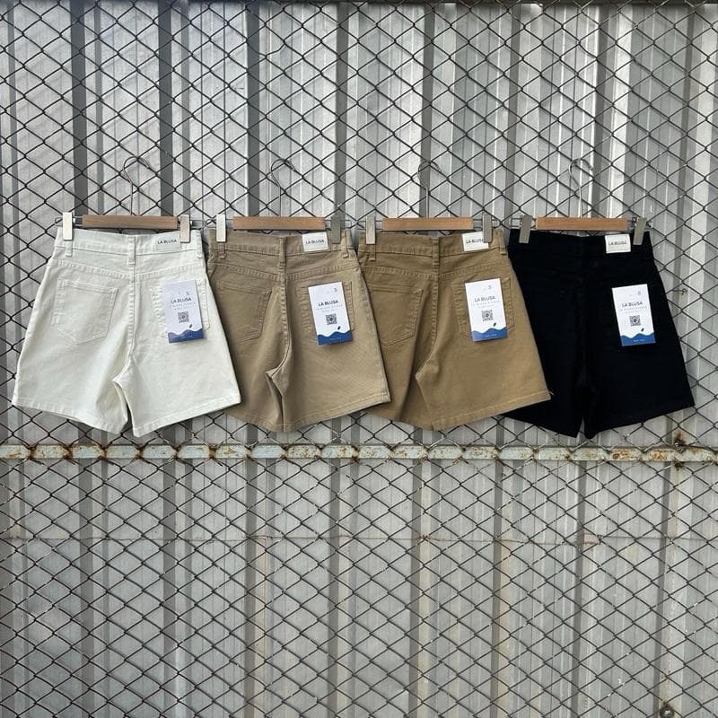 LABLUSA - LBS310 : กางเกงขาสั้นเบสิคผ้ายืด