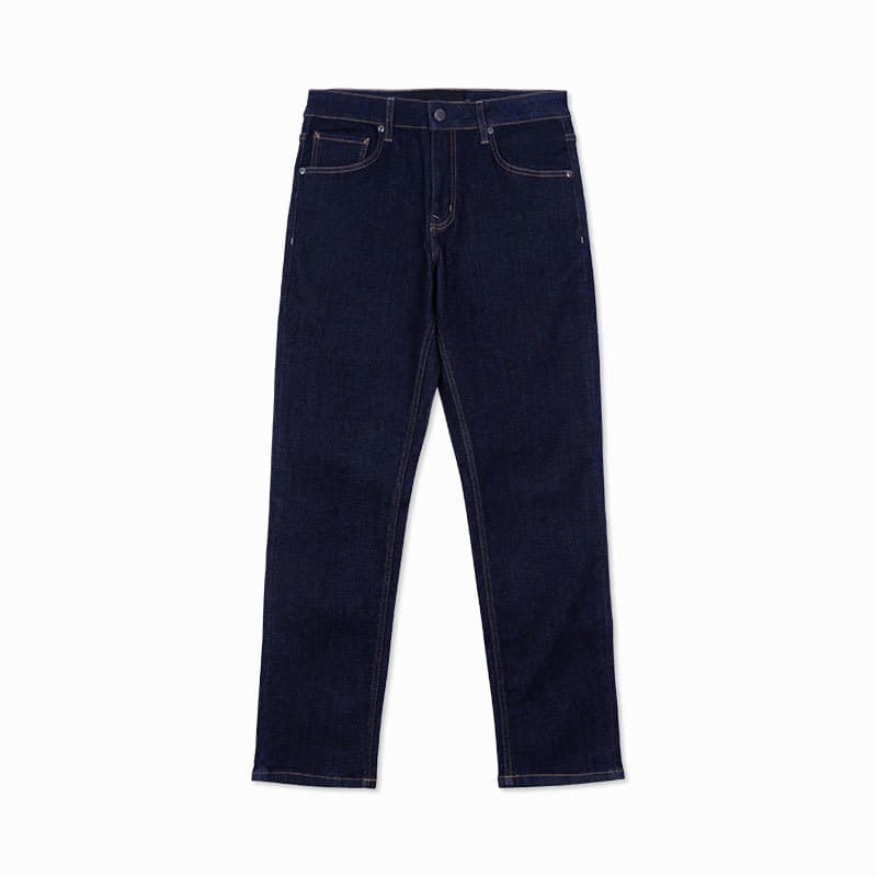 WARRIX กางเกงยีนส์ Tapered Straight - Jeans Essential (LP-244JEMW104)