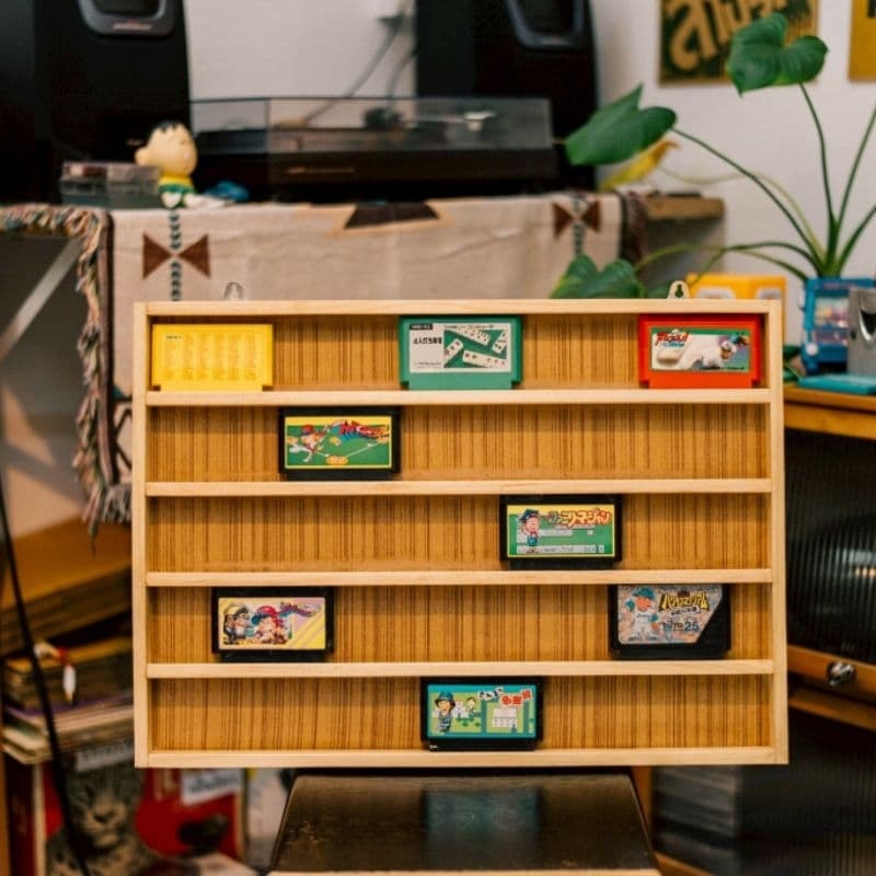 ชั้นสําหรับวางตลับเกมส์FAMICOMคอมโชว์ตลับ