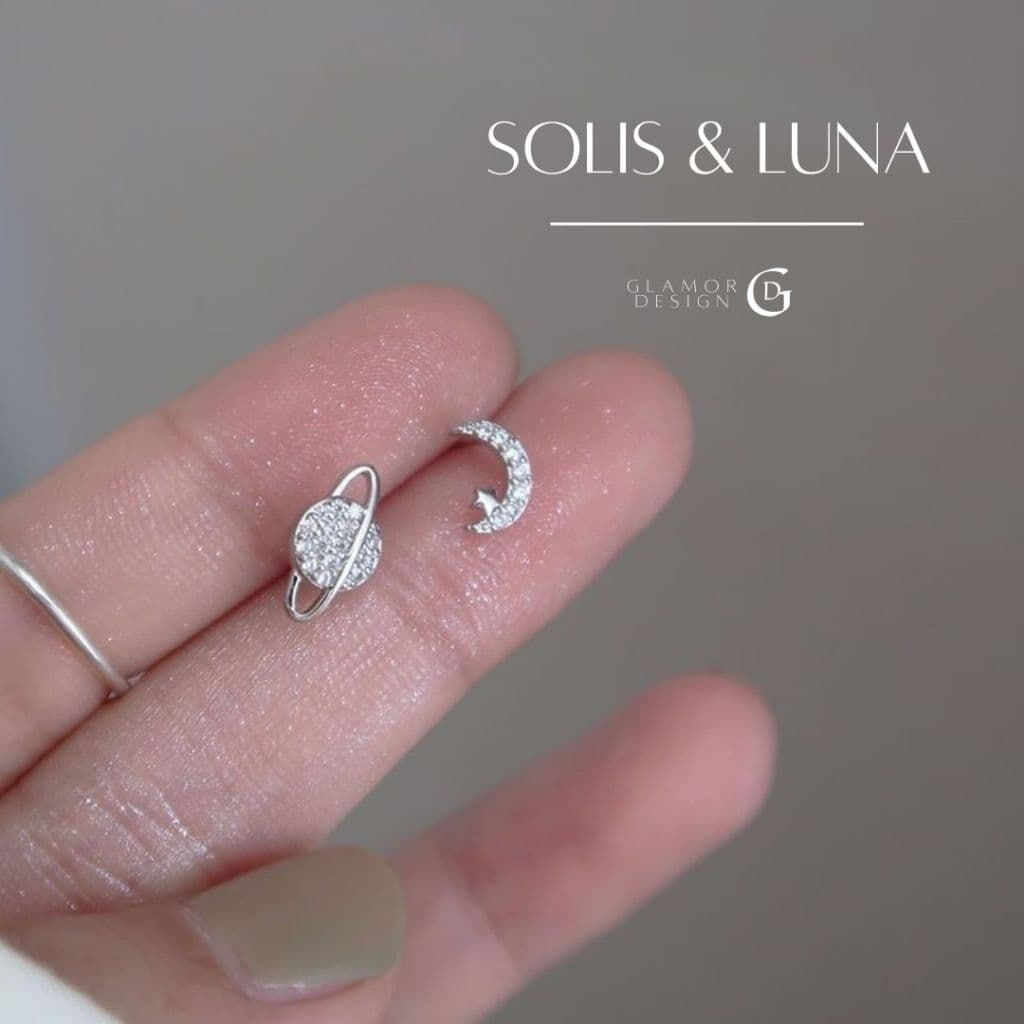 GLAMOR ต่างหูเงินแท้ Solis & Luna ซีรีส์ Planet ต่างหูเพชรแฟชั่น จี้พระจันทร์ ดาวเสาร์