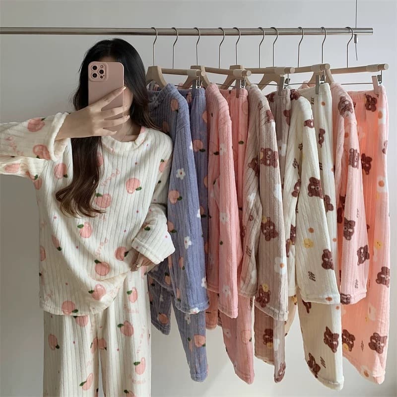 ชุดนอน ชุดนอนนาโน ผ้านุ่มนิ่ม แขนยาวขายาว ไอเทมหน้าหนาว สีพื้น
