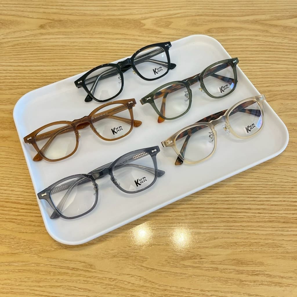 KKR EYEWEAR | แว่นกรองแสงบลูบล็อก(ไม่เปลี่ยนสี) มีค่าสายตาสั้น/ยาว กรอบแข็งแรงเปลี่ยนเลนส์สายตาได้ BOX12022
