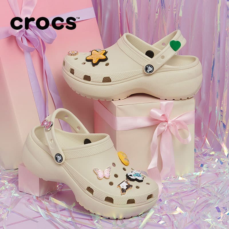 OUTLETS 🇺🇸 นําเข้าจากอเมริกา สินค้าขายดี Cr0cs Classic Platform Clog รองเท้าแตะ พื้นหนา 206750