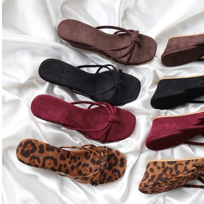 YOURSHOES C11 (⚠️เท้าอวบ +1) / รองเท้าส้นสูง 2.5นิ้ว รองเท้าหูหนีบ รองเท้าหนังกลับ