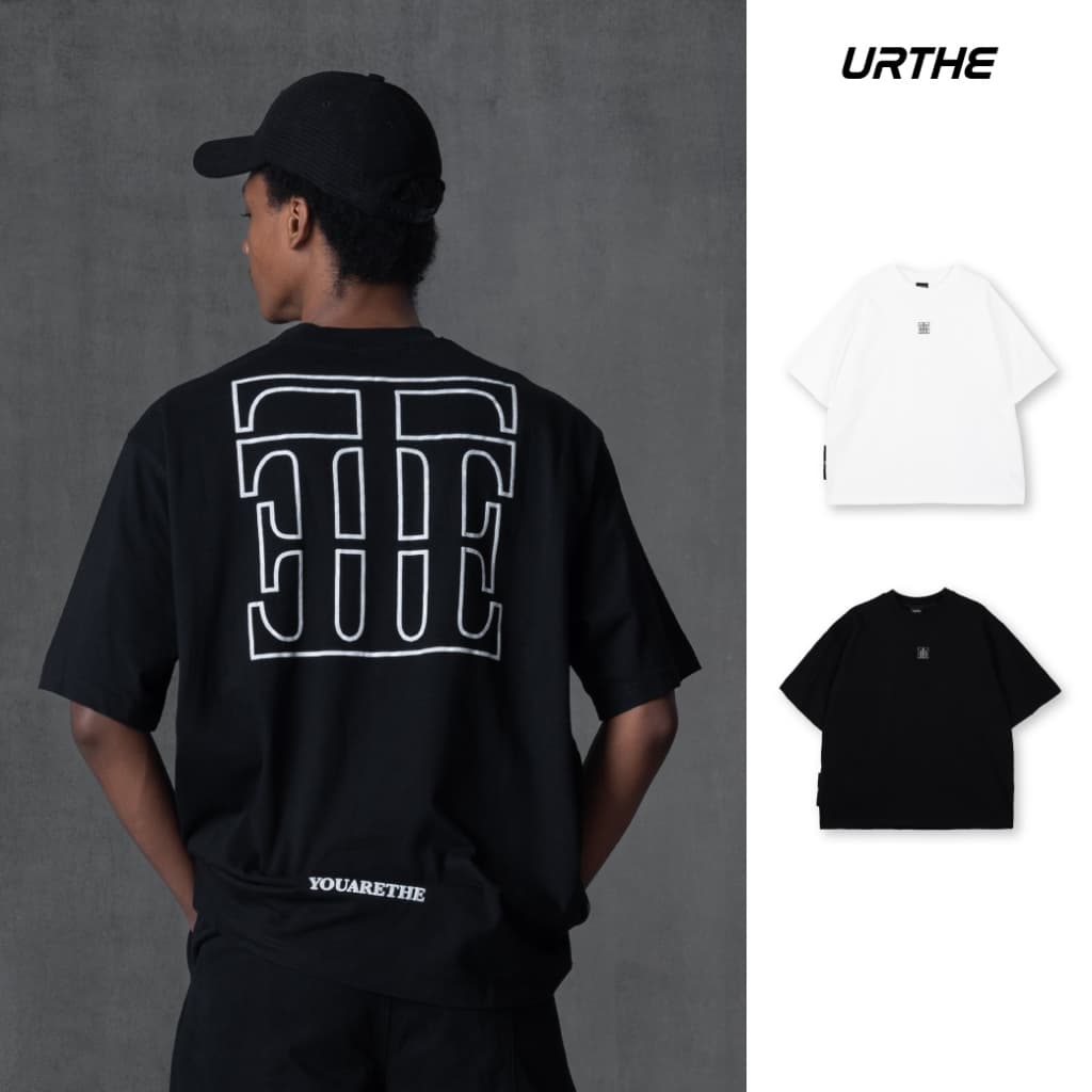 URTHE - เสื้อยืด เเขนสั้น Oversize รุ่น THE MAGIC TEE
