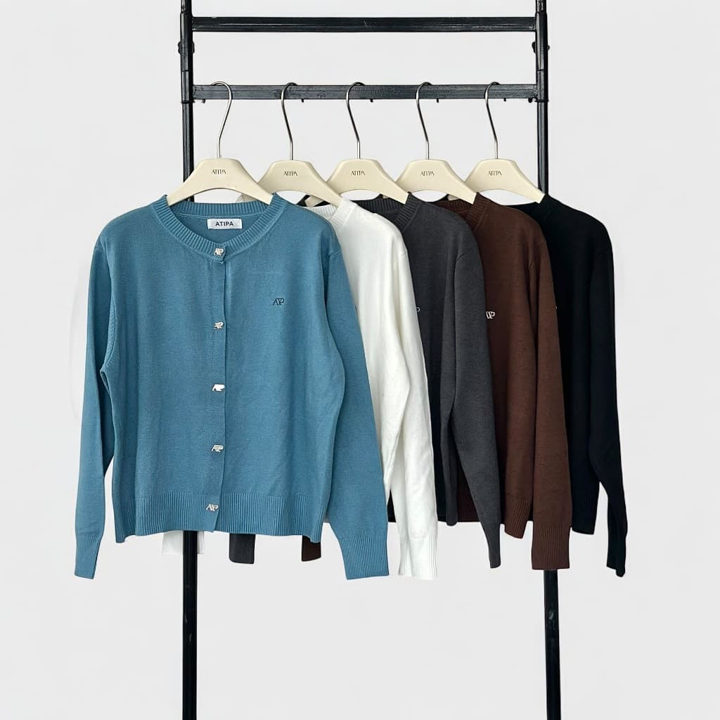 Atipashop - SNAP SIGNATURE CARDIGAN คาร์ดิแกน เสื้อคลุมแขนยาว ดีเทลกระดุม ATP มีหลายสี