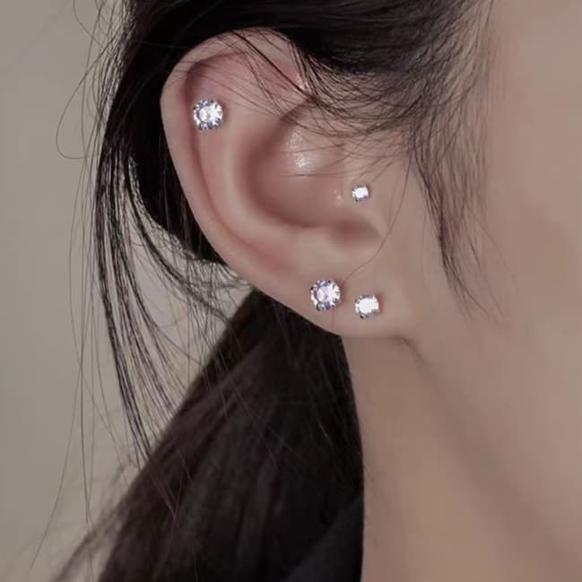 ต่างหูเพชร เงิน92.5%(1คู่) สวยมาก หรูหรา ไม่คัน ไม่แพ้ NA02. Mellow