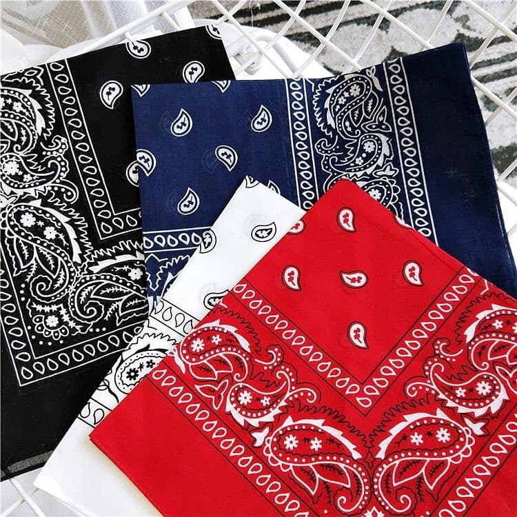 ผ้าเช็ดหน้า วินเทจ ขนาด 55x55 cm ลายลูกน้ํา paisley ใช้โพกหัวผูกผมชิคๆ